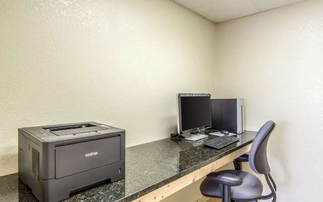 Quality Inn & Suites Easley - Greenville