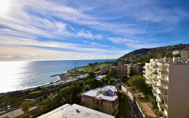 Blue Sky Apartment by Wonderful Italy