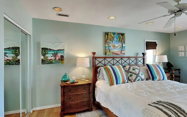The Shell Collector by Topsail Realty
