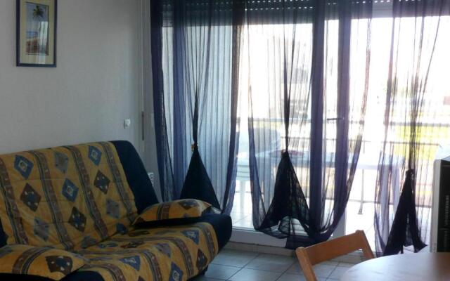 Apartment With one Bedroom in Sainte-marie, With Wonderful sea View and Furnished Balcony - 7 m From the Beach