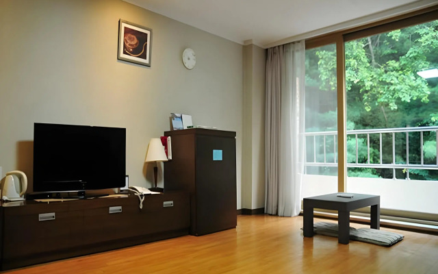 Chungju Suanbo Park Hotel