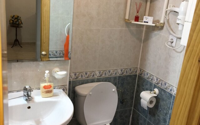 Sunny Holiday Apartment