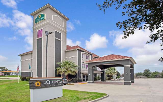 La Quinta Inn & Suites by Wyndham Fairfield TX