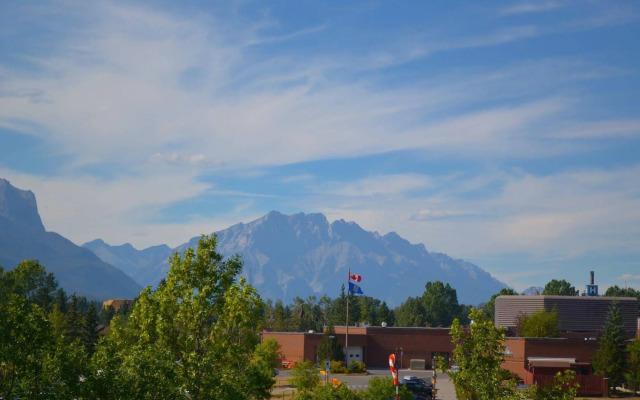 Sunset Resorts Canmore and Spa