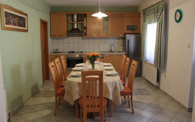 Holiday house Tončica - quiet place: Dol (Brac), Island Brac