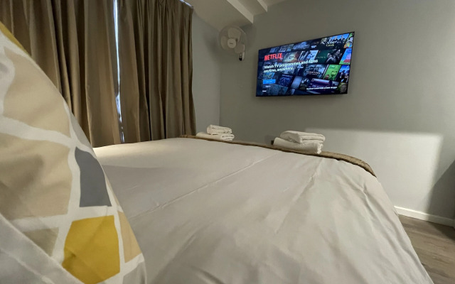 Smart Hyde Park View - Hostel