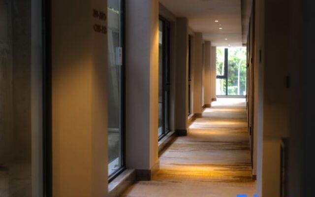 Sea Cliff Hotel