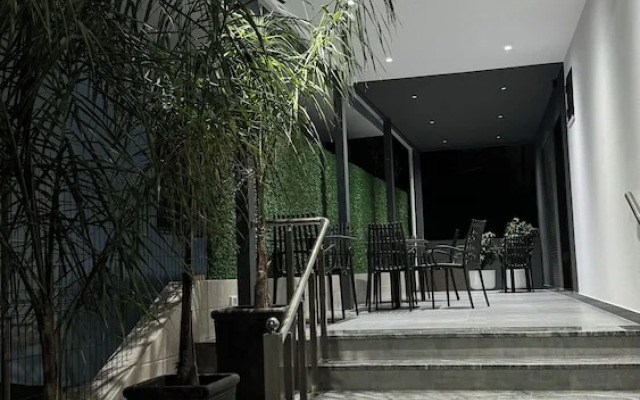Kevin's Aparthotel