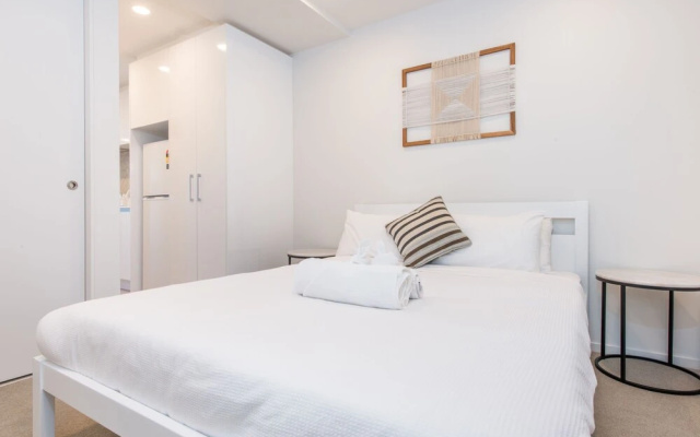 Ehome - Brand New In CBD with Pool, Sauna, Gym, Netflix – Guest Rooms – Auckland
