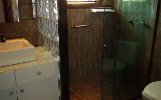 Falcon Guest Suites