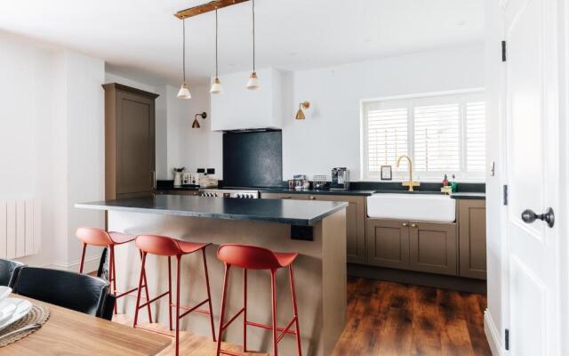 Redland Suites - Apartment 1