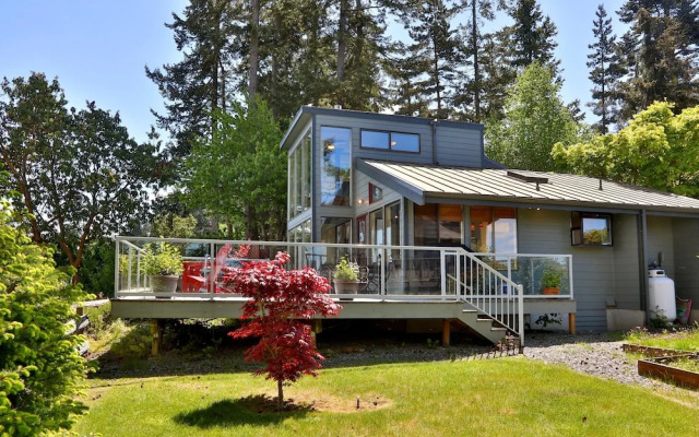 Days and Waves Beachhouse