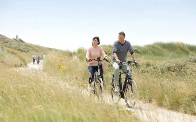 Modern Suite Near Beach