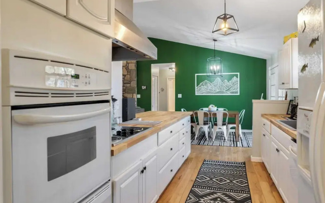 Blissful Bungalow By Avantstay Adventure Escape