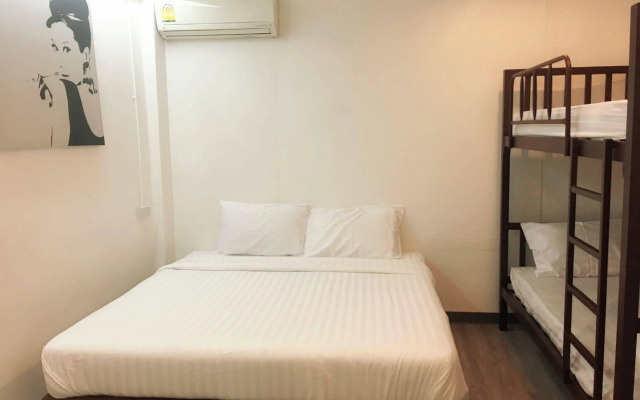 The Rabbits Hole Hostel