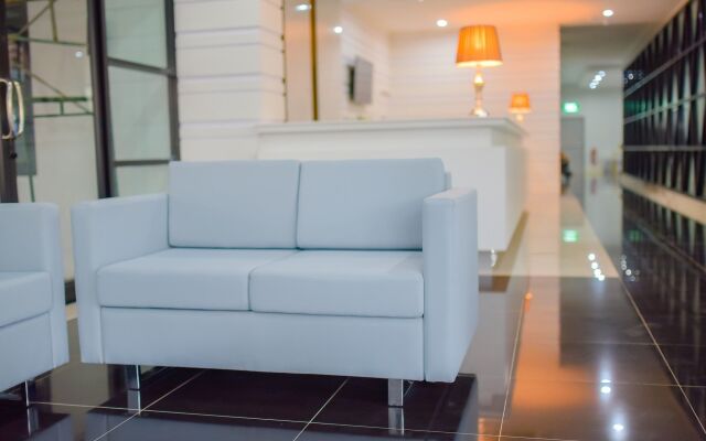 Thanburi Hotel