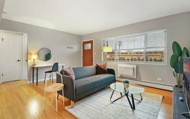 Scenic 1BR APT in Arlington Heights
