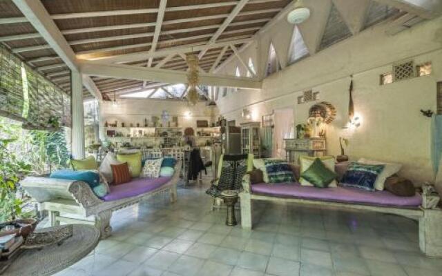 Shady Grove Healing Centre and Homestay