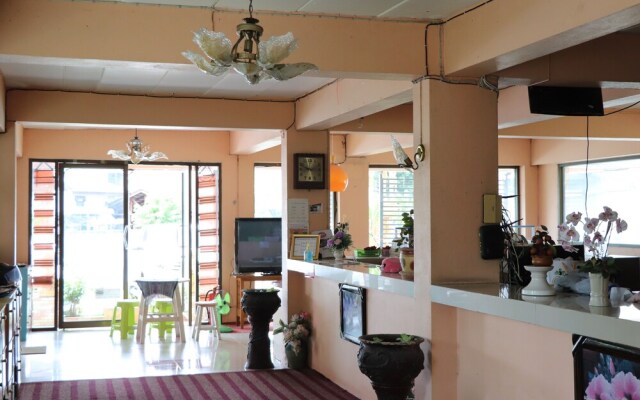 Tipsiri Place by OYO Rooms