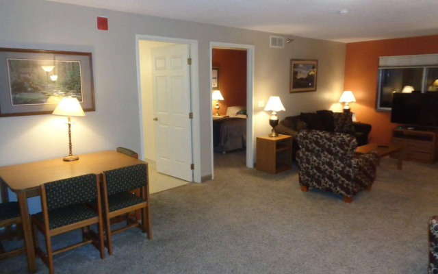 Riverview Suites