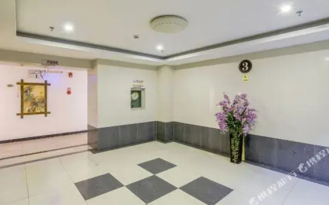 Zhongyuan Hotel - Haikou