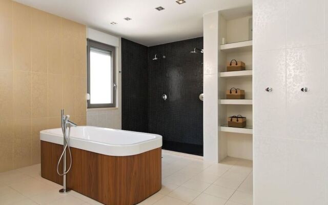 Luxury Villa White