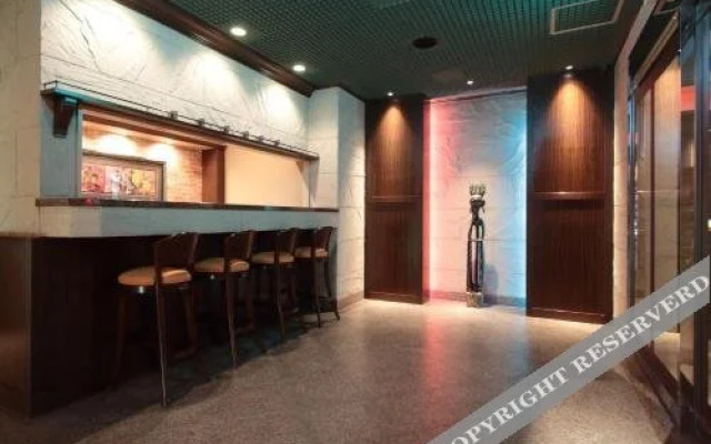Pacela (Love Hotel)
