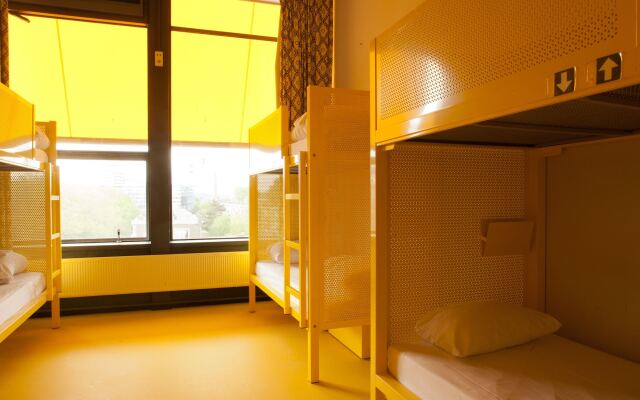 WOW Hostel Amsterdam