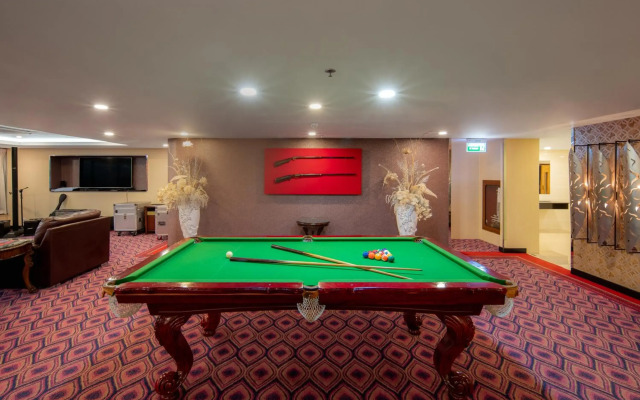 Alexander Hotel