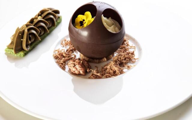 Myconian Korali Relais & Chateaux Hotel