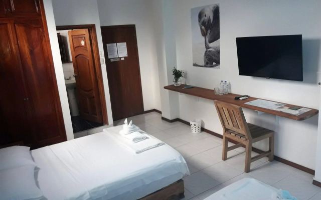 Galapagos House - Hostal