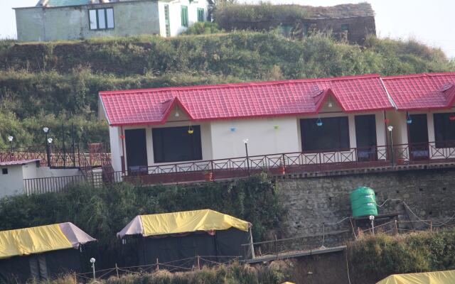 Beyond Stay Kastura Kanatal