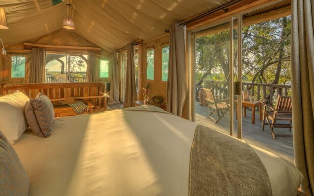 Xaro Lodge