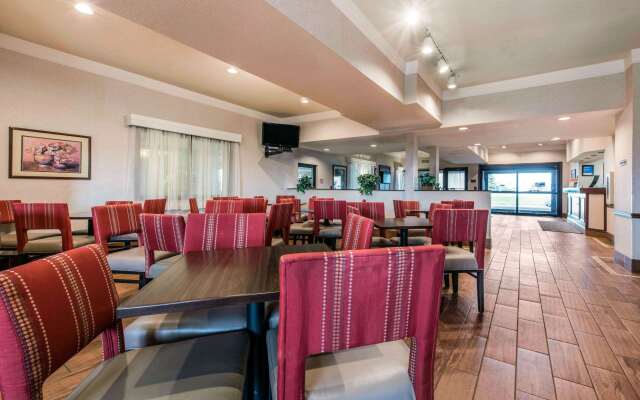 Comfort Inn & Suites Streetsboro - Kent