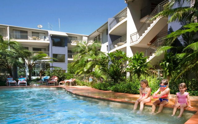 Flynns Beach Resort
