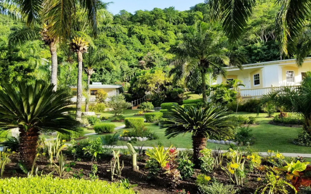 Blue Horizons Garden Resort