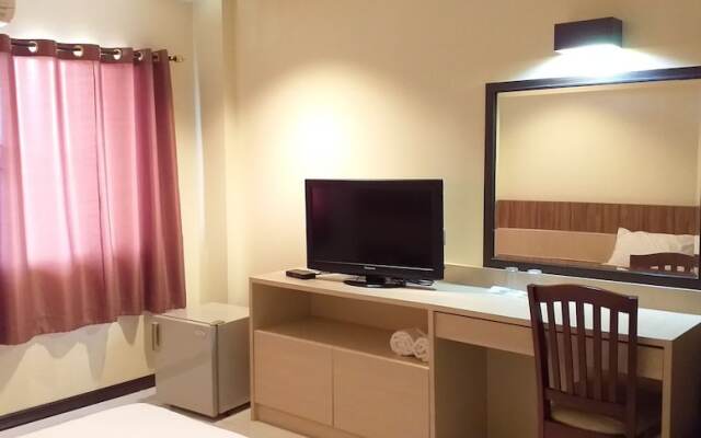 Sirichai Hotel