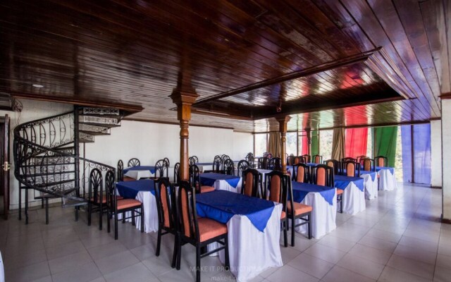 Daisy Dot Hotel