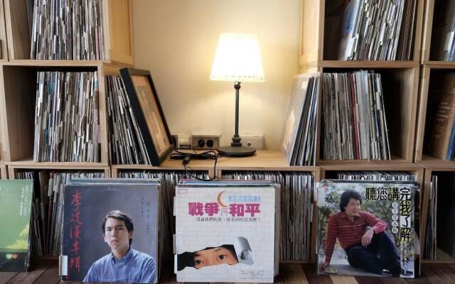 Yellow and Black Guesthouse