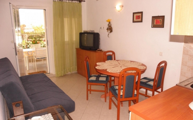 Apartment Jerimih - 120 m from sea: A1 Sukosan, Zadar riviera