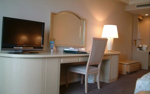 Rusutsu Resort Hotel & Convention