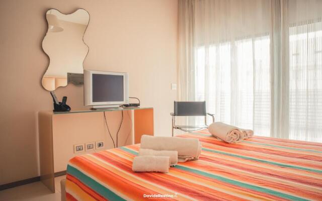 Minzoni Gallipoli Sul Mare E 130 Mt Dal Centro