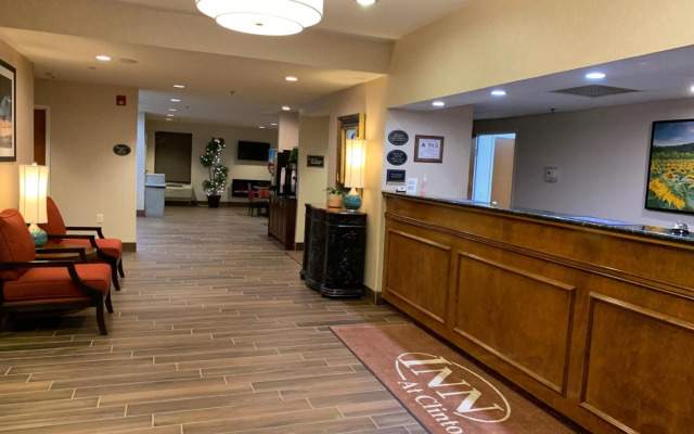 Inn at Clinton