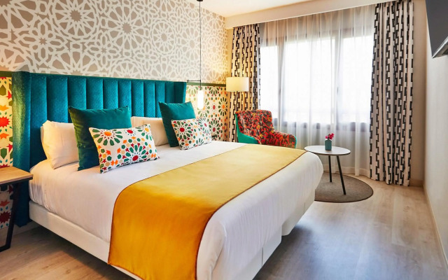 Renaissance Paris La Defense Hotel