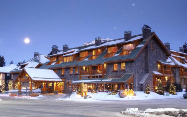 The Fox Hotel and Suites