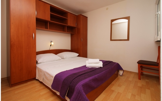 Apartment Elvi - amazing position & parking: A2 Primosten, Riviera Sibenik