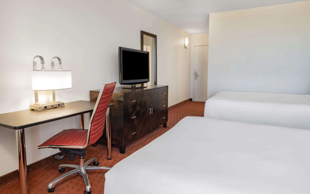 Wyndham Sacramento