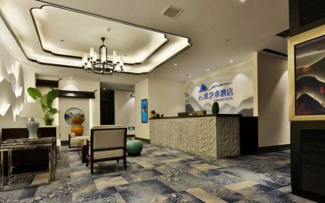 Yunxi Art Theme Hotel