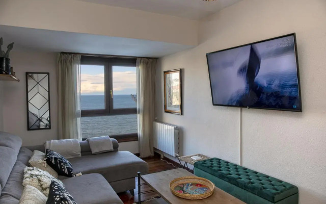 Sea Coast Lekeitio by HomeBilbao