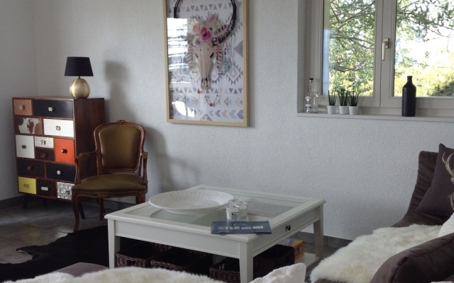 Beautifully Situated House With a View of the Mountain World – Guest Rooms – Crans Montana